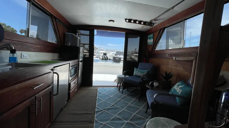 1976 Viking 35 Convertible