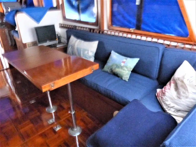 1979 Albin 43 Tri-Cabin
