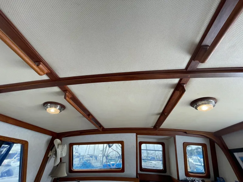 1979 Albin 43 Tri-Cabin