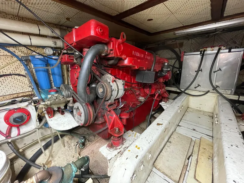 1979 Albin 43 Tri-Cabin