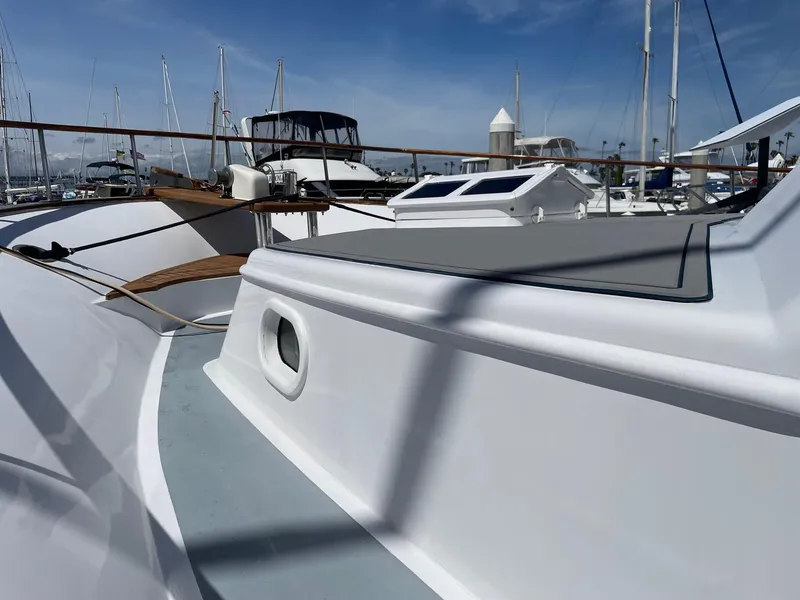 1979 Albin 43 Tri-Cabin