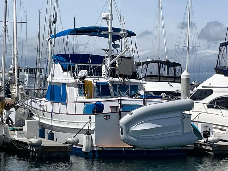 1979 Albin 43 Tri-Cabin