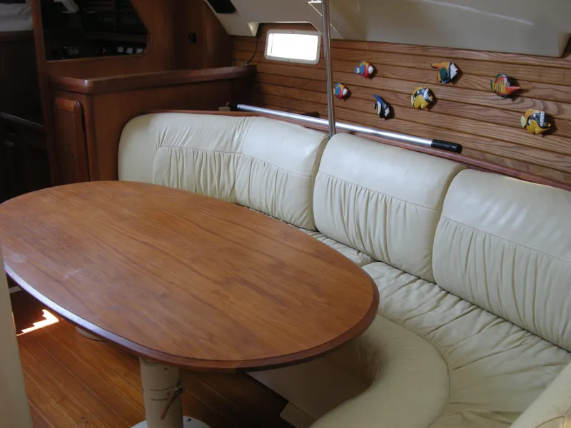 1990 Hunter Passage 42
