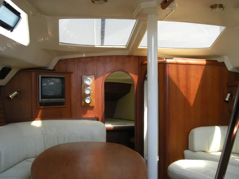1990 Hunter Passage 42