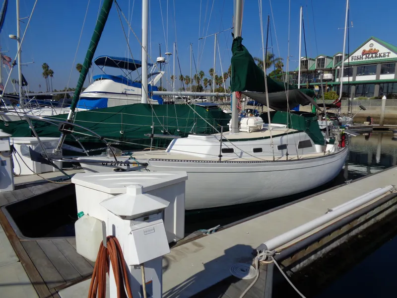 1972 Islander 34 Sloop