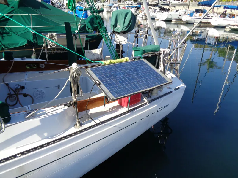 1972 Islander 34 Sloop