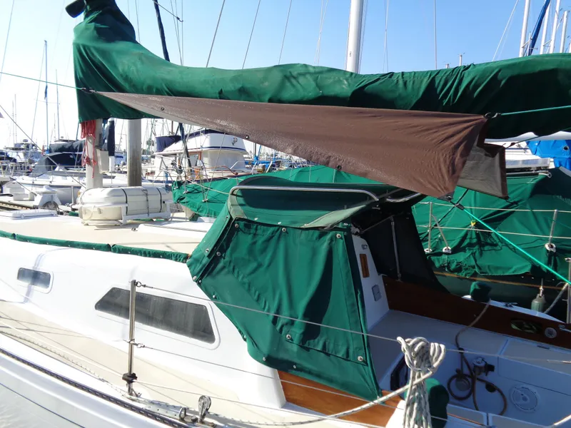 1972 Islander 34 Sloop