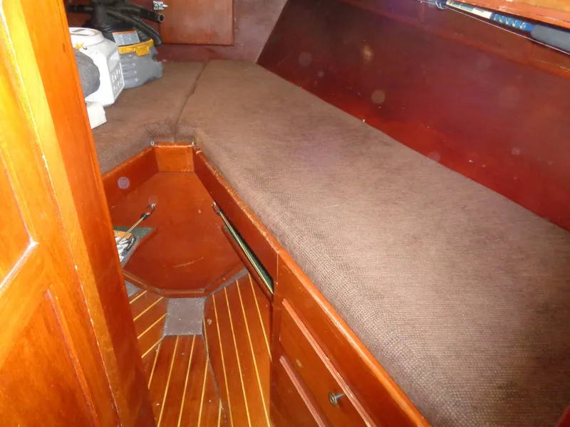 1972 Islander 34 Sloop