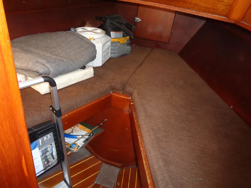 1972 Islander 34 Sloop