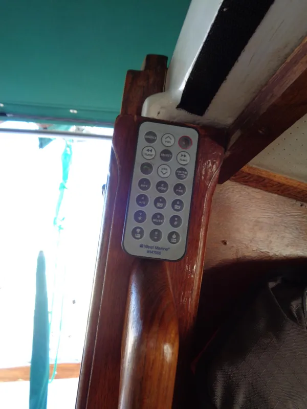 1972 Islander 34 Sloop