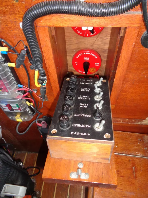 1972 Islander 34 Sloop