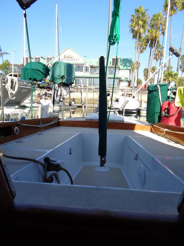 1972 Islander 34 Sloop