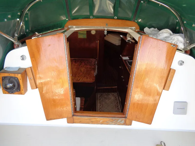1972 Islander 34 Sloop