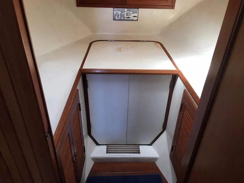 1987 Fairweather Mariner 37