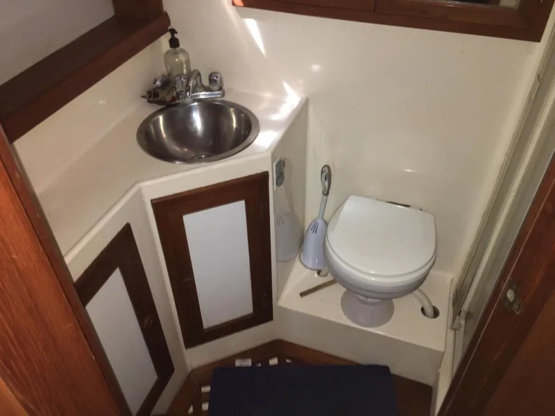 1987 Fairweather Mariner 37