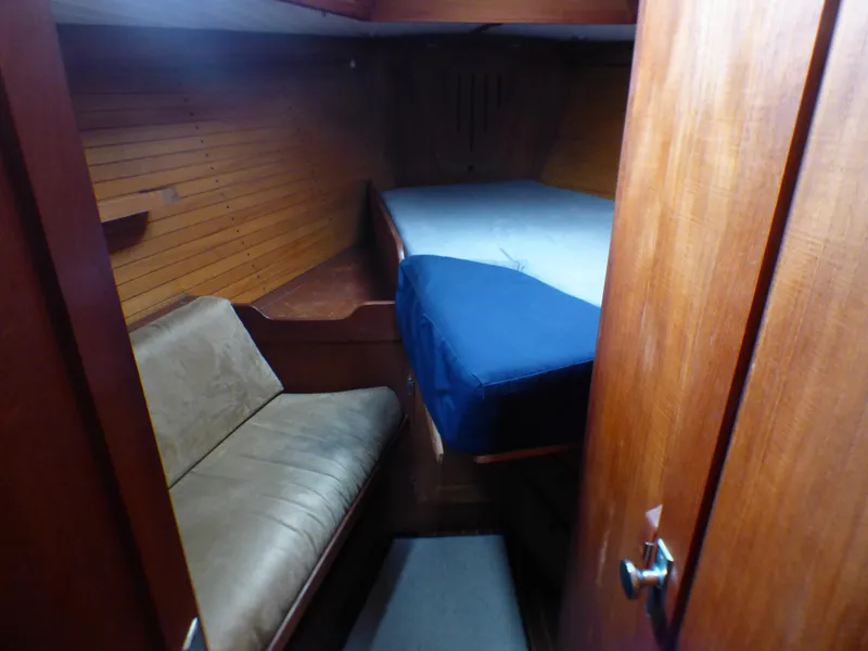 1985 Freedom Cat Ketch