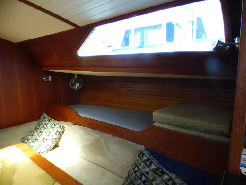 1985 Freedom Cat Ketch