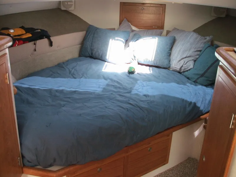 2001 Skipjack Flybridge
