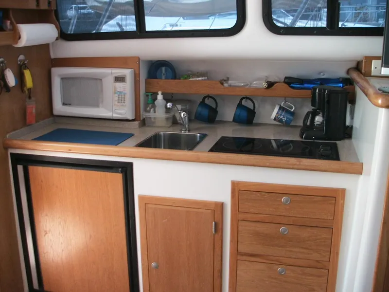 2001 Skipjack Flybridge