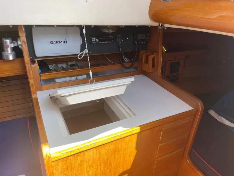 1986 J Boats J/35