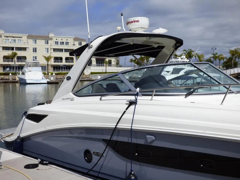 2015 Sea Ray Sundancer 350
