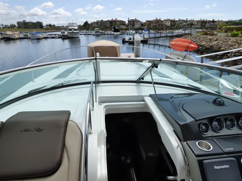 2015 Sea Ray Sundancer 350