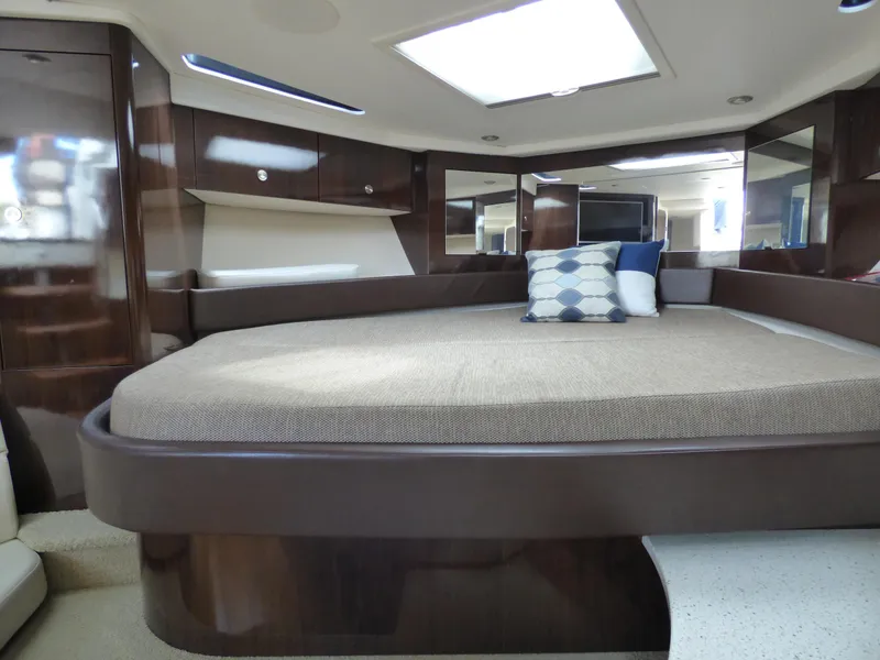 2015 Sea Ray Sundancer 350