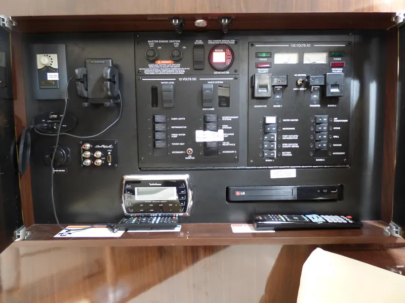 2015 Sea Ray Sundancer 350
