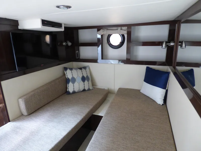 2015 Sea Ray Sundancer 350