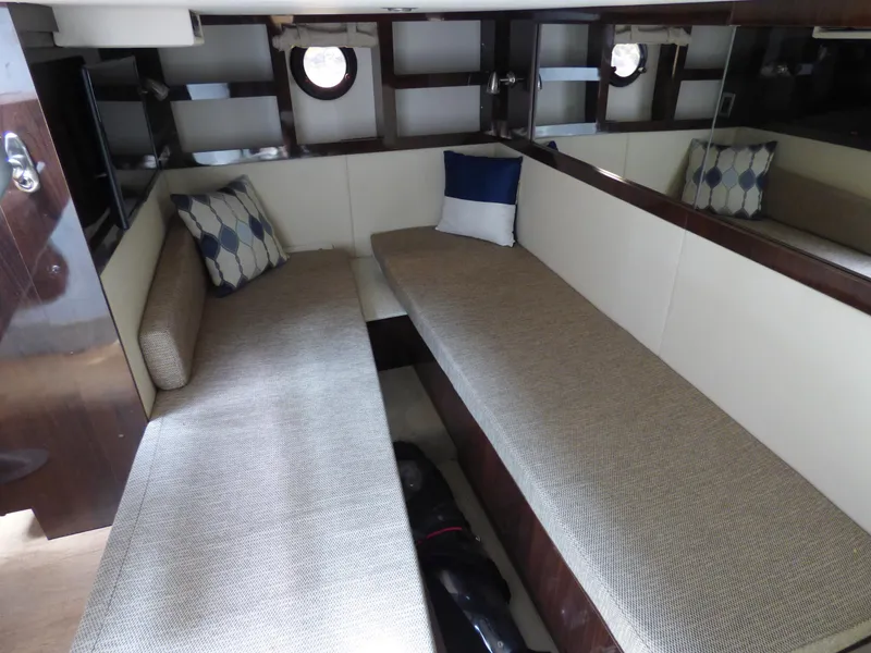 2015 Sea Ray Sundancer 350