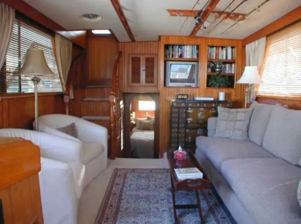 1984 CHB