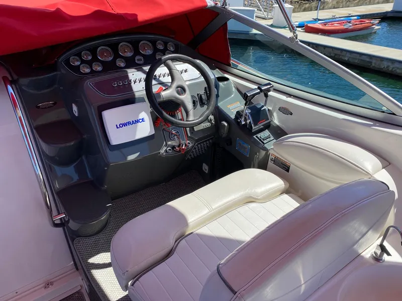 2005 Maxum 3100 SCR