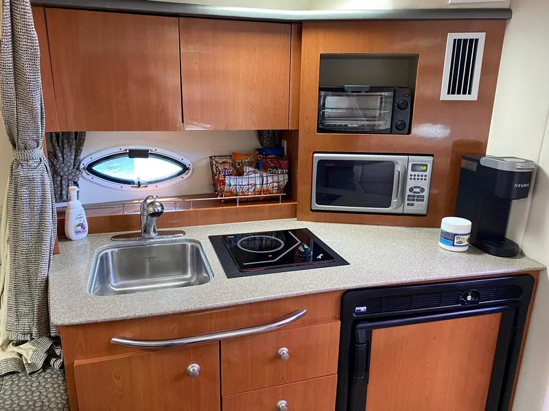 2005 Maxum 3100 SCR