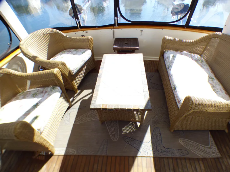 1984 Marine Trader 40 LaBelle by Bestway