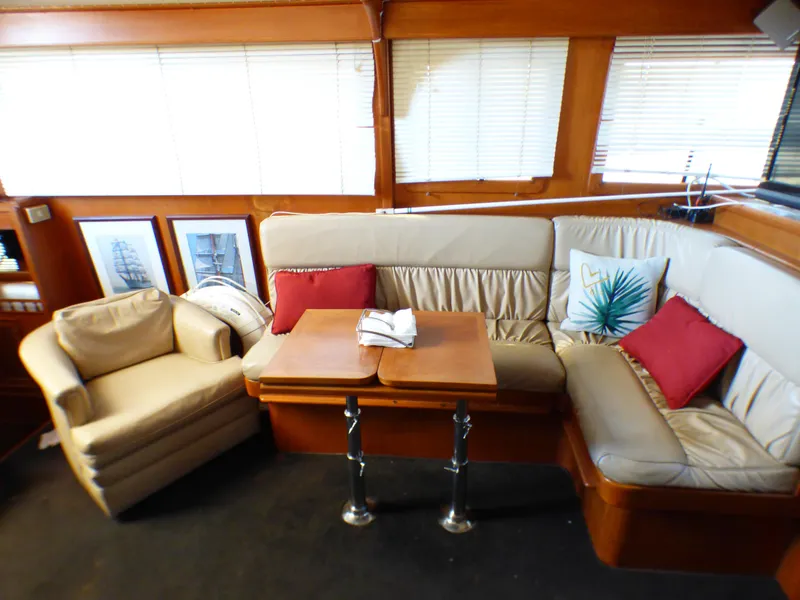 1984 Marine Trader 40 LaBelle by Bestway