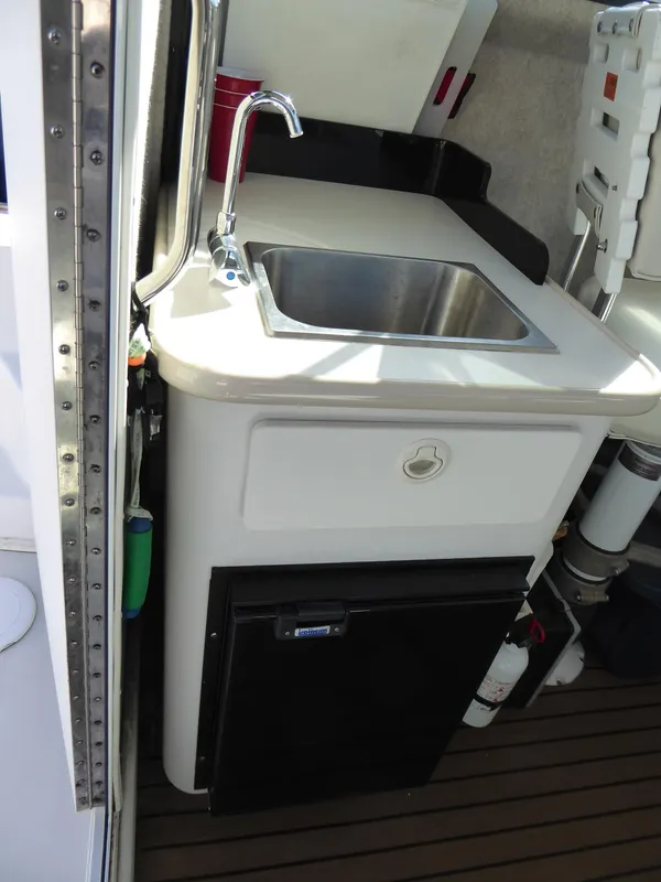 Sink and refrigerator