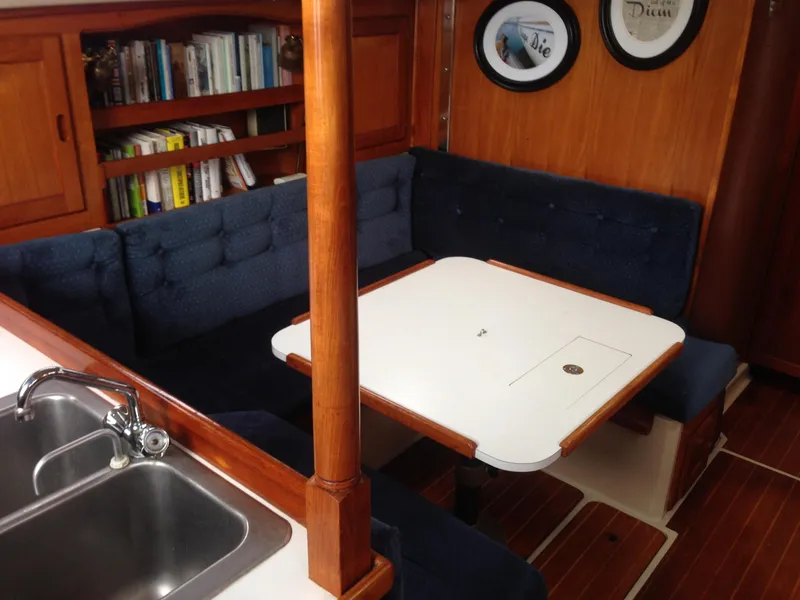 1985 Catalina 36