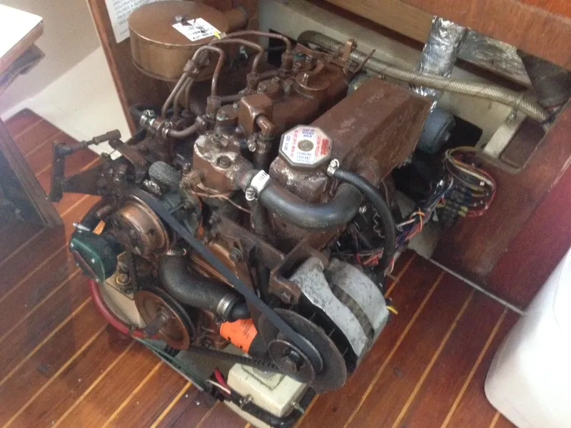 1985 Catalina 36