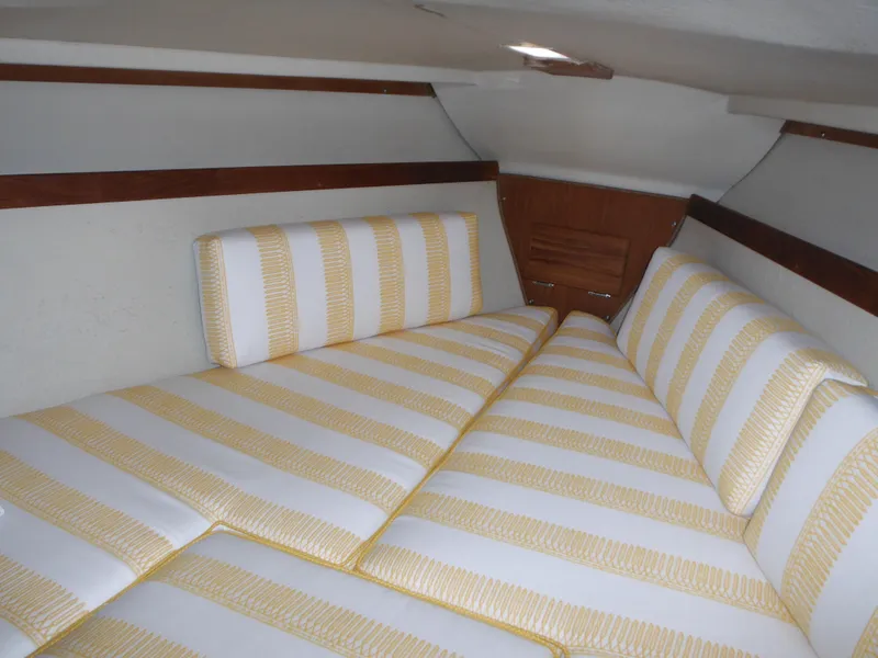 1985 Catalina 30