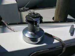 Self-Tailing winches