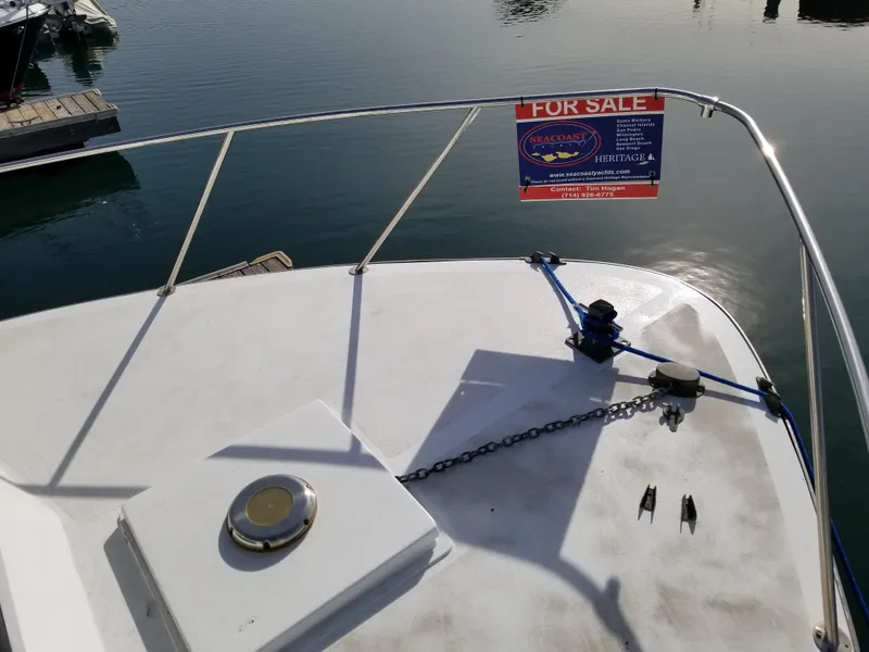 1970 Luhrs Flybridge