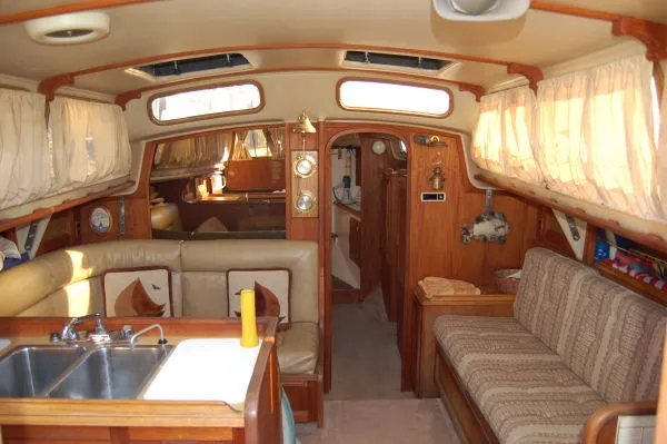 1978 Islander Freeport
