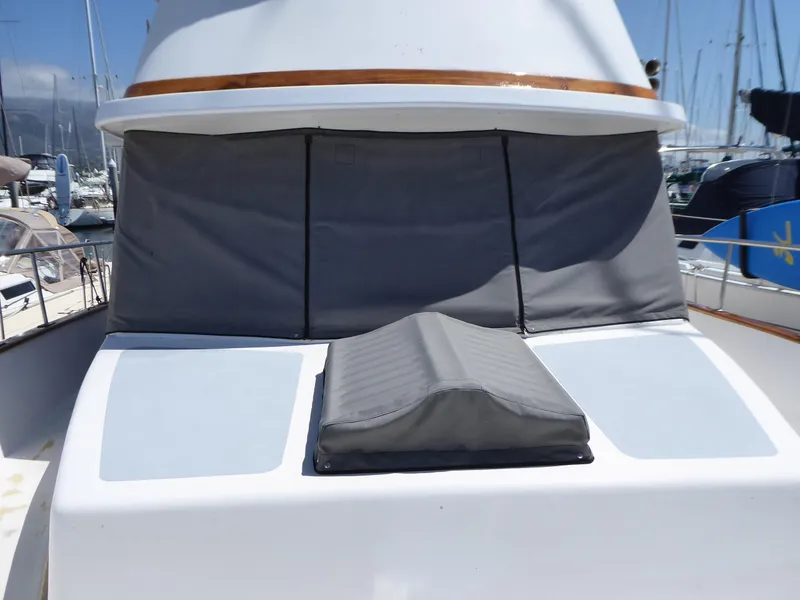 Forward hatch