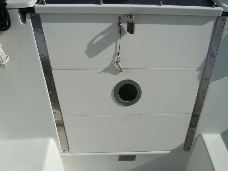 1999 Catalina 320