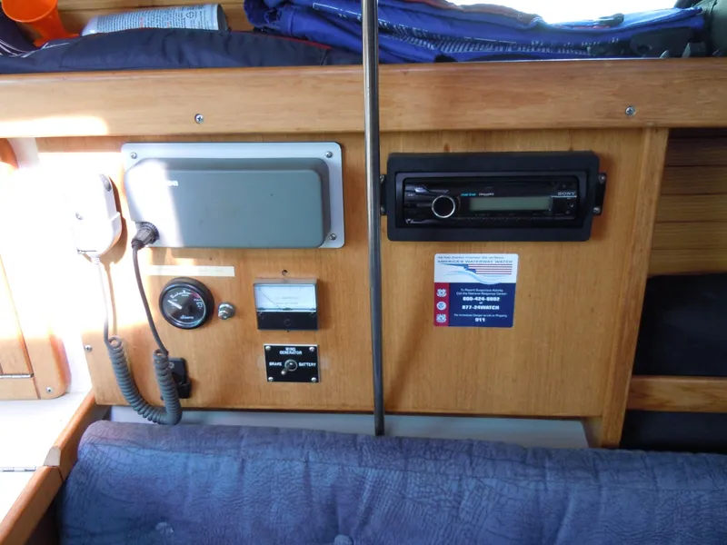 1999 Catalina 320