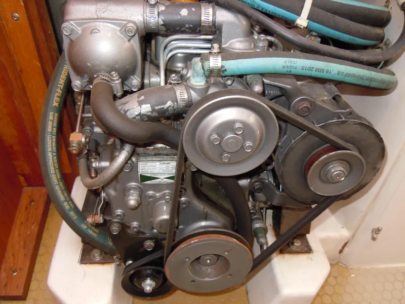 1999 Catalina 320
