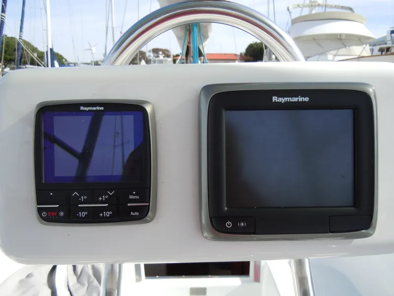 1999 Catalina 320