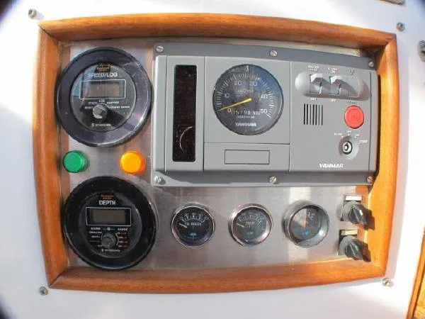 1976 Yorktown Center Cockpit