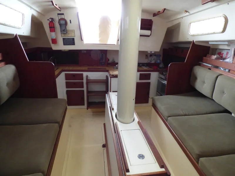 1979 O'Day 37 Center Cockpit