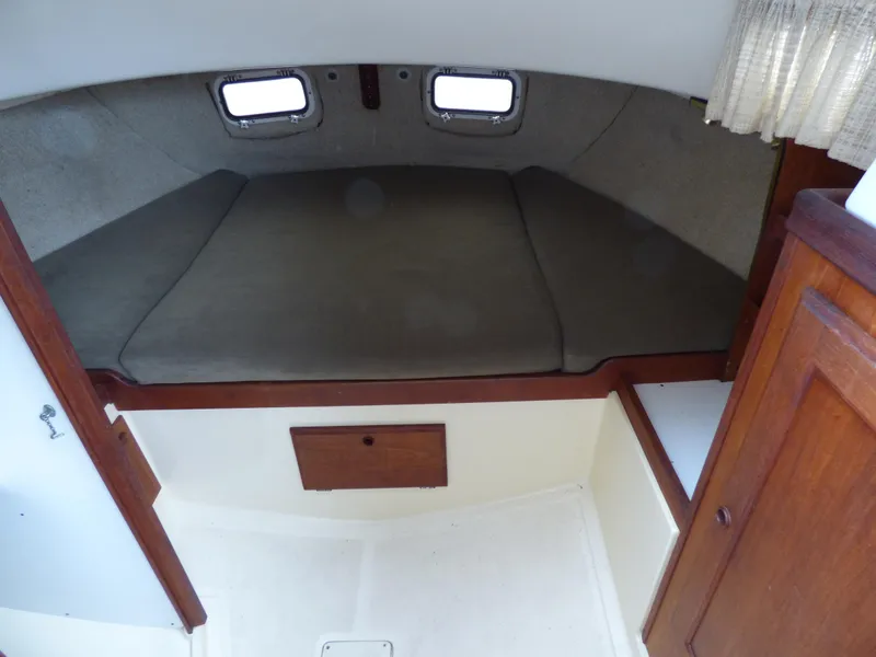1979 O'Day 37 Center Cockpit